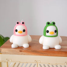 Load image into Gallery viewer, Duck with Froggy Hat