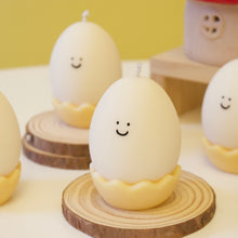 Load image into Gallery viewer, Smiley Egg