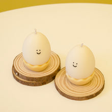 Load image into Gallery viewer, Smiley Egg