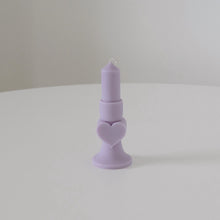 Load image into Gallery viewer, Lilac heart pillar candle