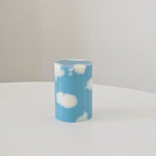 Load image into Gallery viewer, Cute fluffy cloud pillar candle