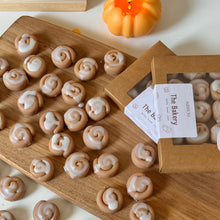 Load image into Gallery viewer, Cinnamon Swirl Wax Melts
