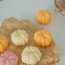 Load image into Gallery viewer, cute pumpkin candle decor
