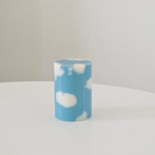 Load image into Gallery viewer, Cute fluffy cloud pillar candle
